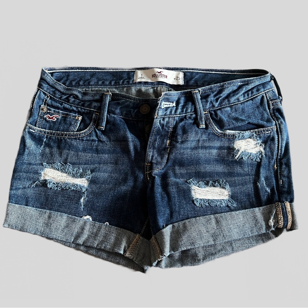 Hollister cut off distressed Dark Wash ripped denim Bermuda shorts Size 1 w25